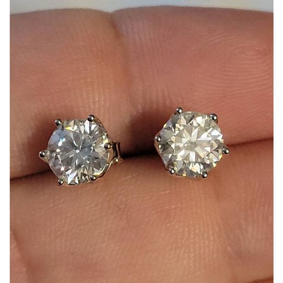 2cwt vvs1 color D 6.5mm Round moissonite diamond studs W certificates - Picture 1 of 17